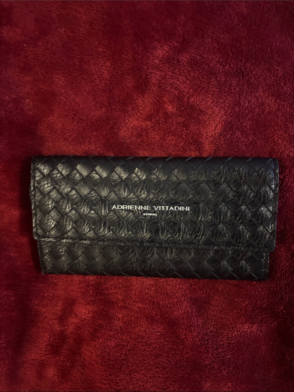 Adrienne Vittadini Black Woven Fold-Over Card Holder